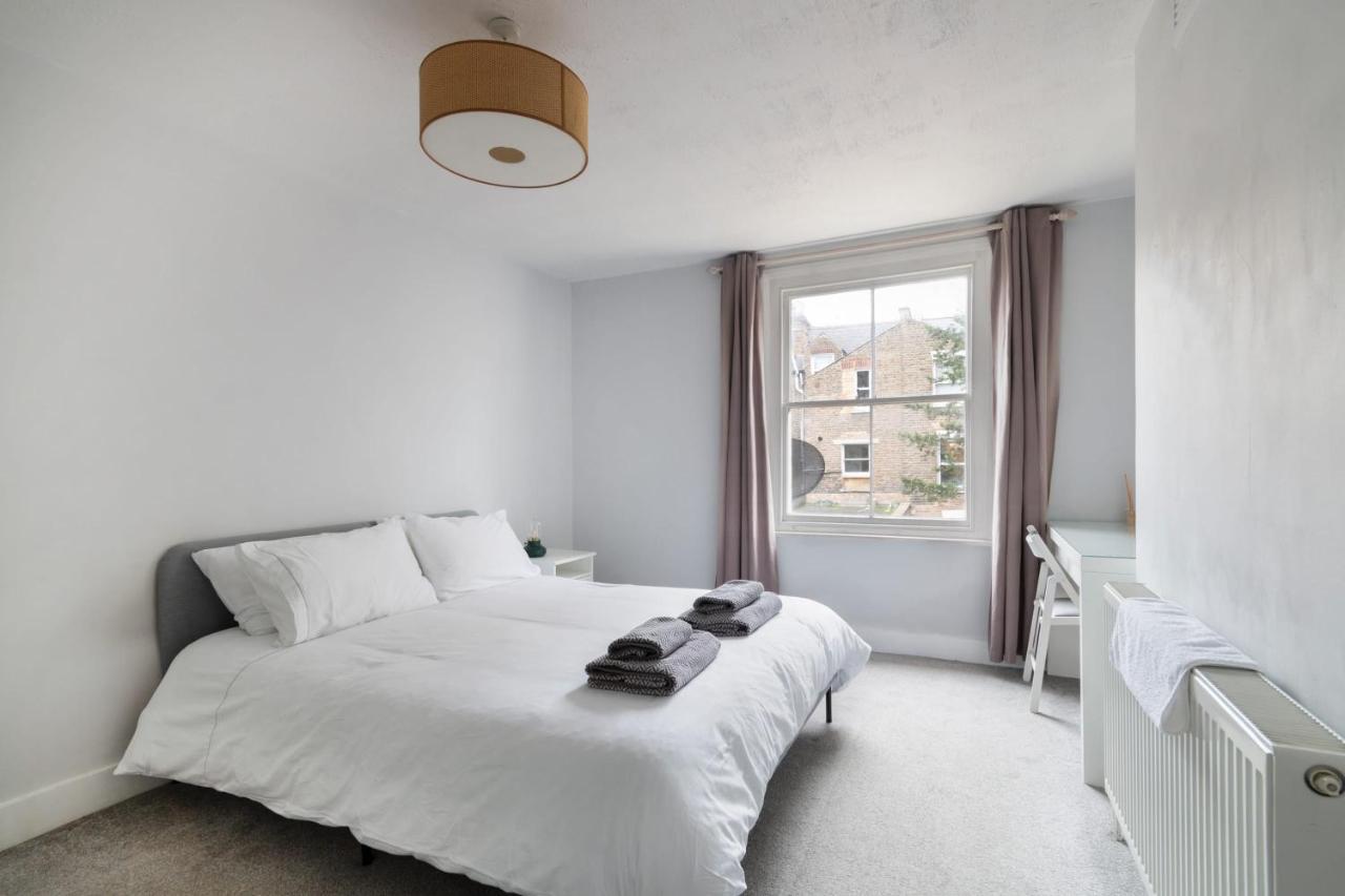 1 Bed Clapham Junction Apartment London Exteriör bild