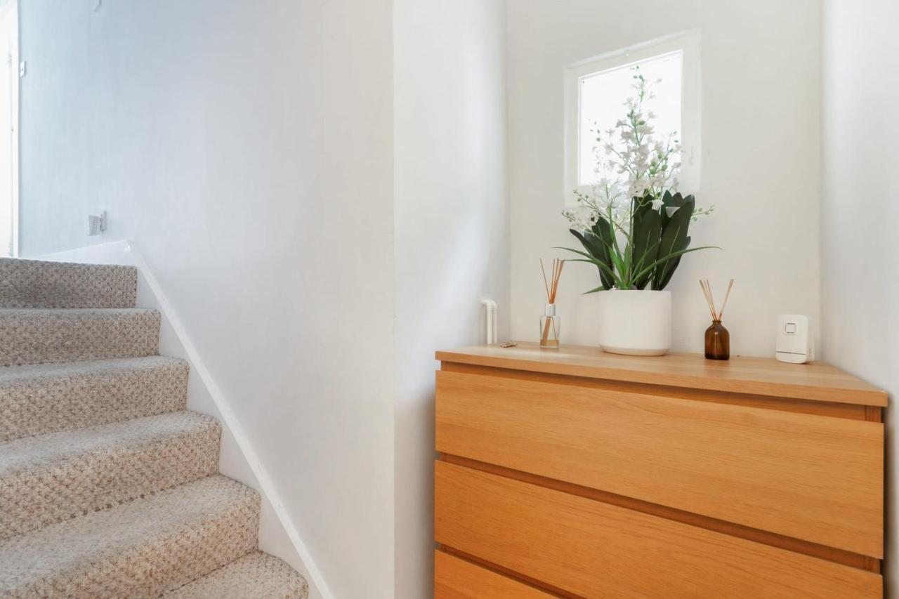1 Bed Clapham Junction Apartment London Exteriör bild