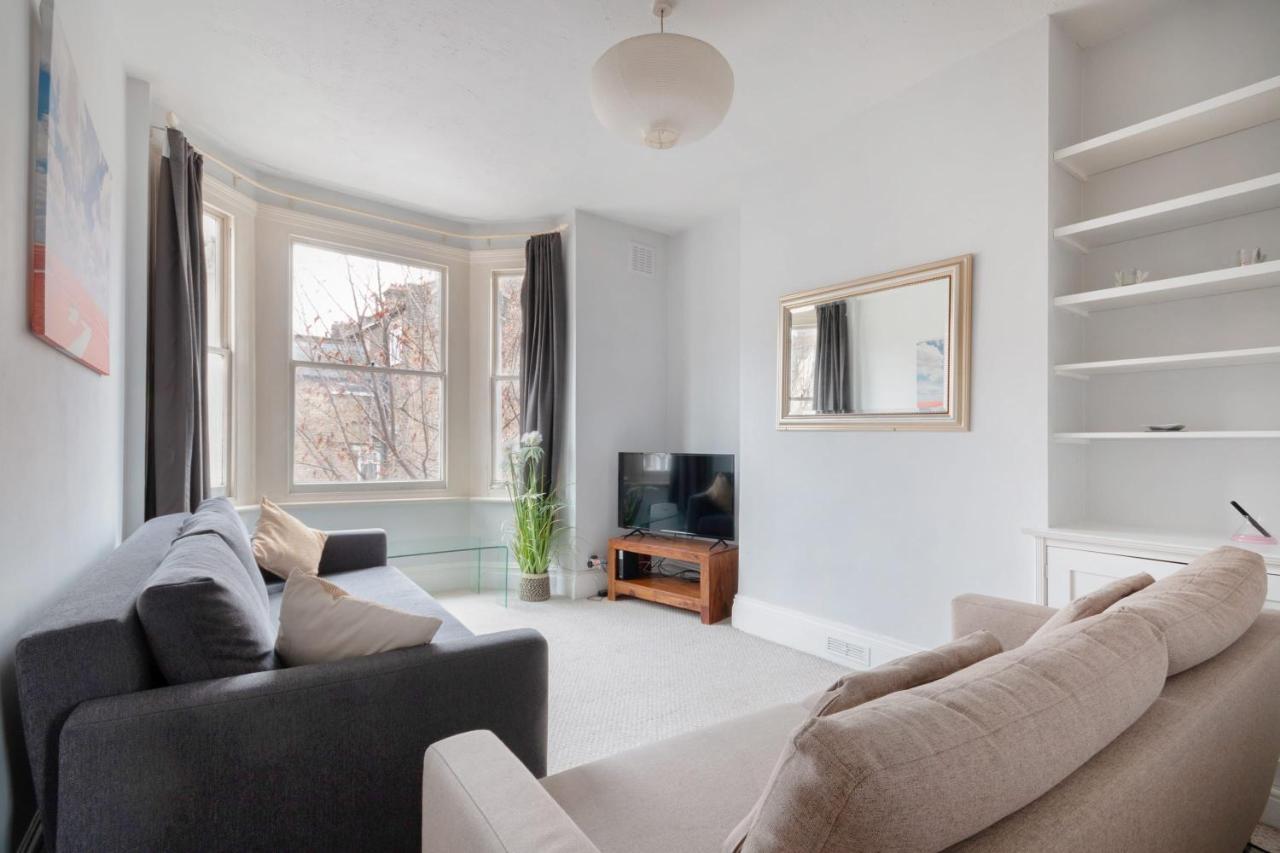 1 Bed Clapham Junction Apartment London Exteriör bild